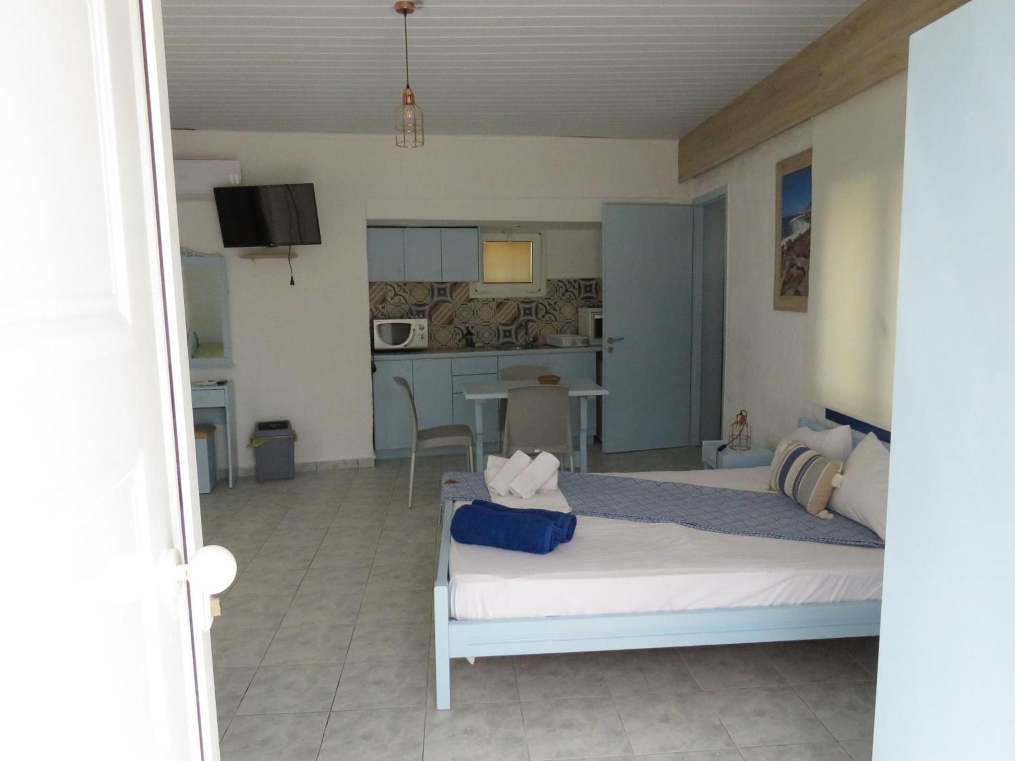 Blue Beach Villas Apartments Stavrós Extérieur photo